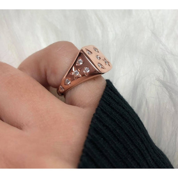 SQUARE SHIELD RING WITH SETTINGS 